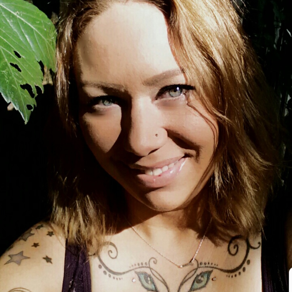 Meet your Posher, Elizabeth